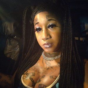 Meet your Posher, Paris